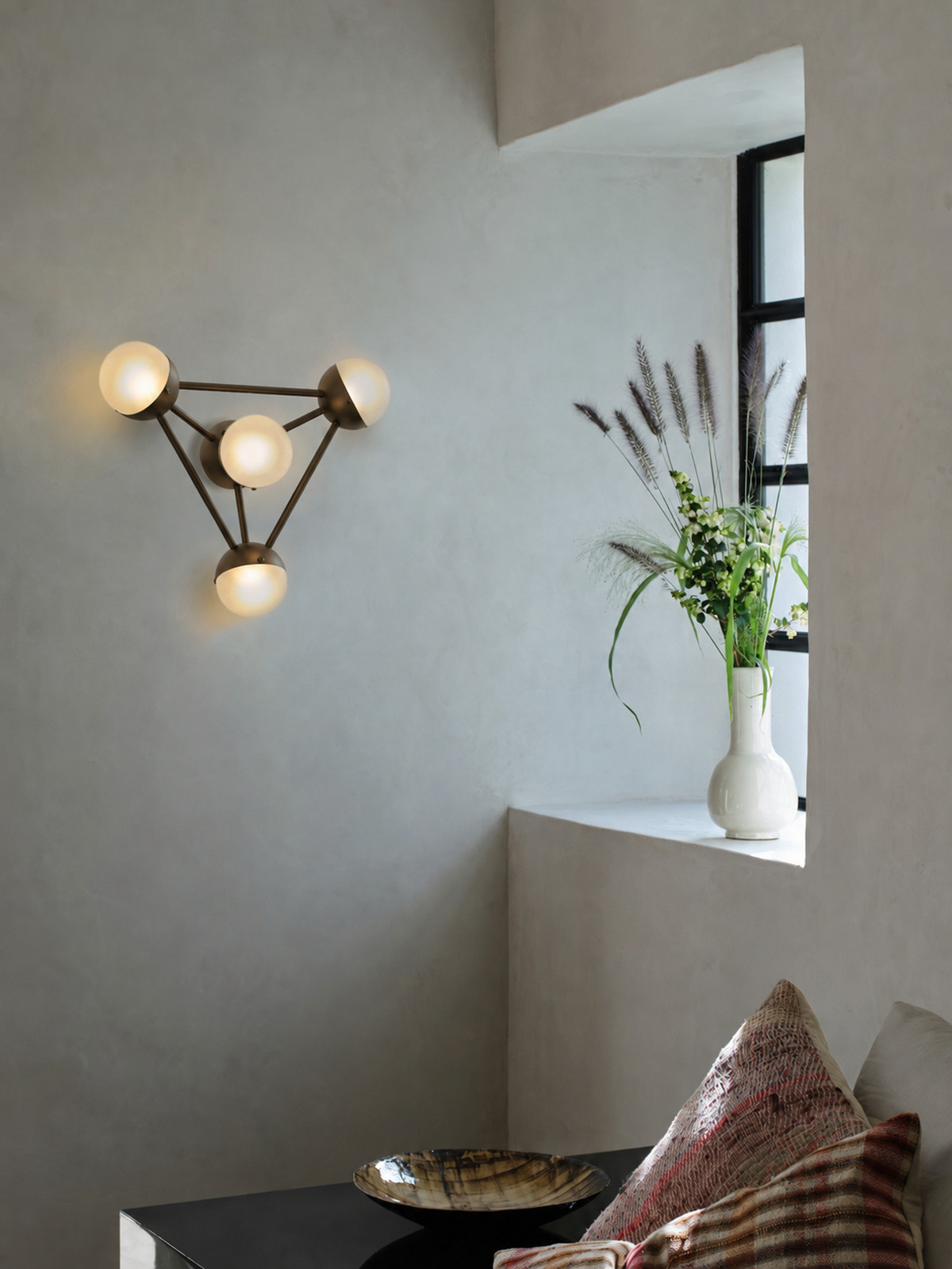 Molecule 4 – dizajnové nástenné svietidlo z mosadze, viacero vyhotovení – Obrázok 26