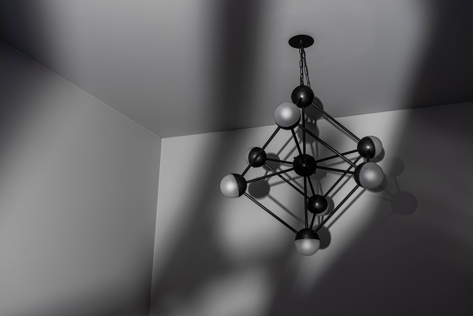 Molecule – dizajnový luster z mosadze, viacero vyhotovení – Obrázok 2
