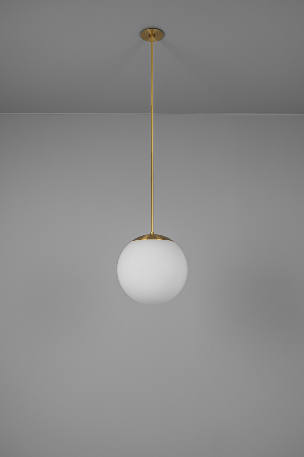 Glass Globe Opal fi 400 – dizajnové závesné svietidlo z mosadze, 5 povrchových úprav – Obrázok 6