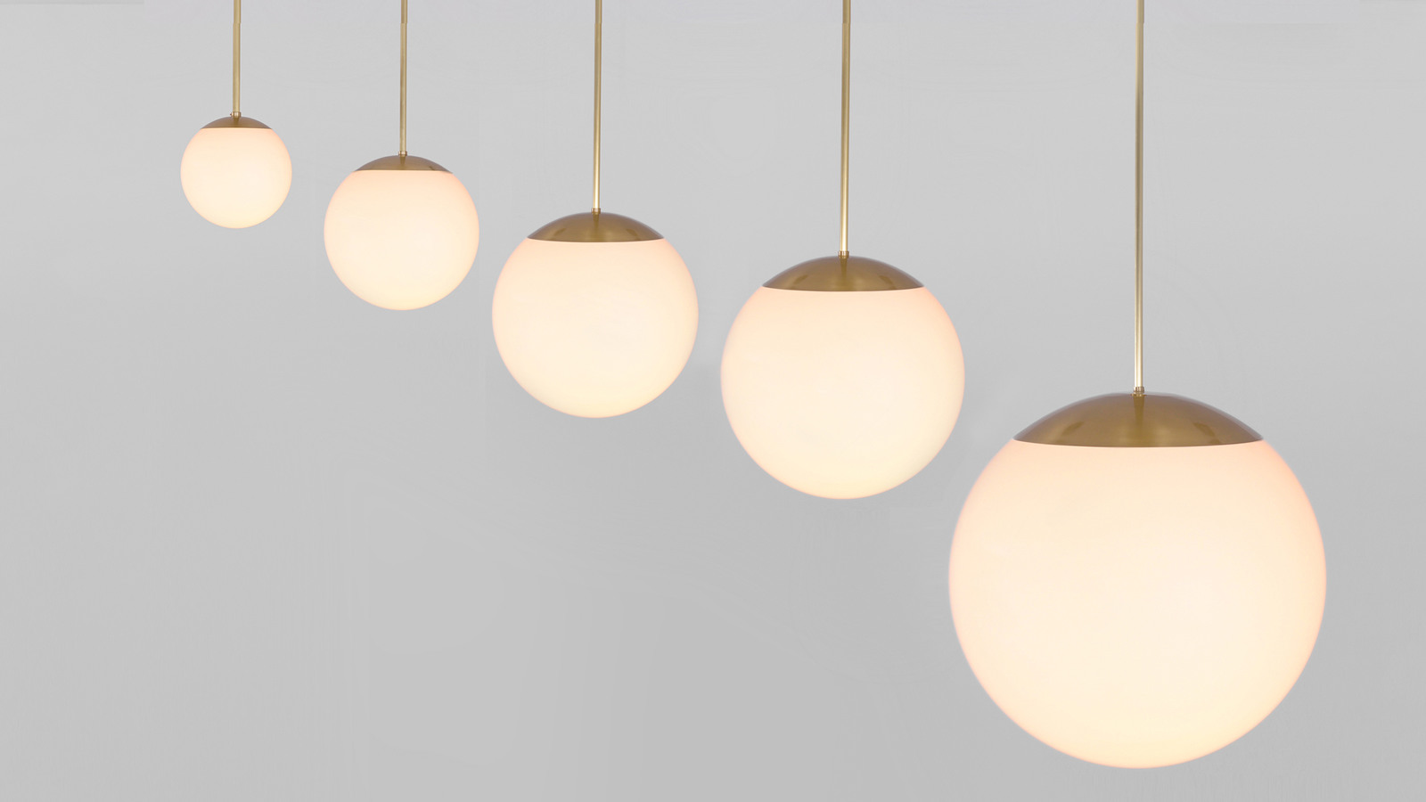 Glass Globe Opal fi 600 – dizajnové závesné svietidlo z mosadze, 5 povrchových úprav – Obrázok 3