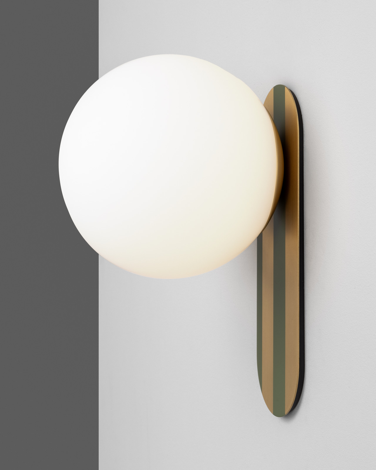 Adrion Wall Sconce Napoli MD – dizajnové nástenné svietidlo z mosadze, 5 povrchových úprav – Obrázok 16